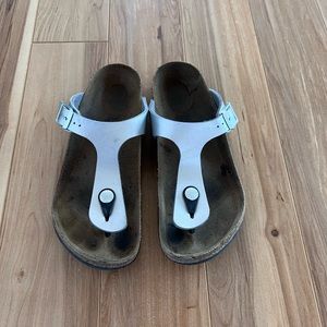 Girls sz 4 Birks